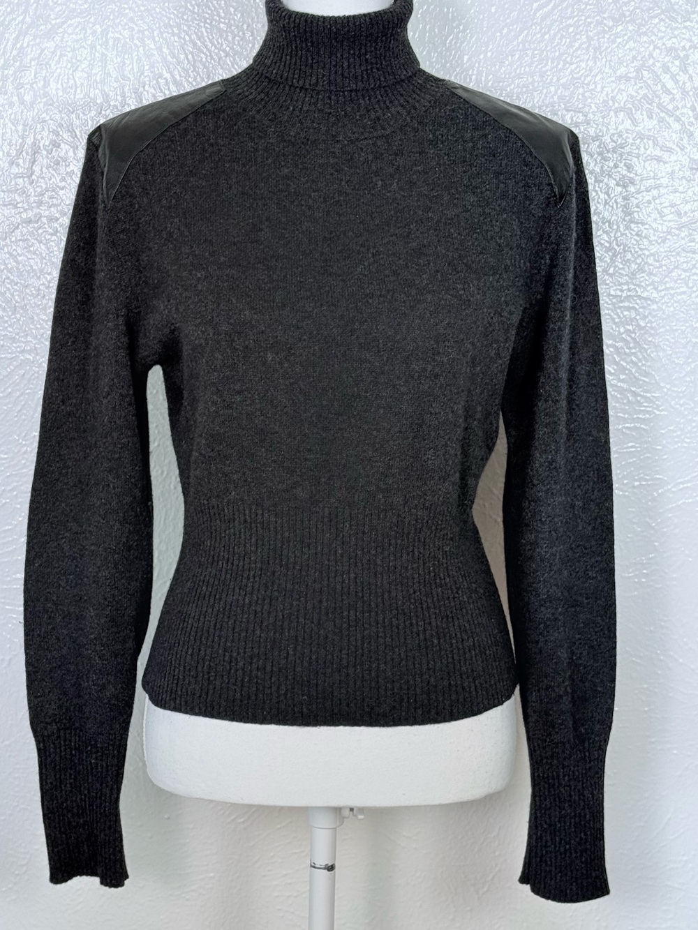Searle 100% Cashmere Turtleneck Leather Patch Dark Academia Sweater Sz L